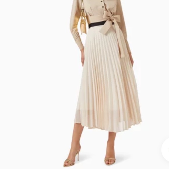 08 WOVEN CHIFFON HIGH WAIST PLEATED MIDI
SKIRT - Picture 10 of 10